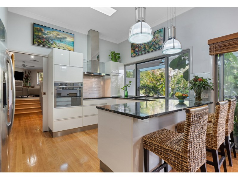 15 Thurston Street, Tingalpa QLD 4173