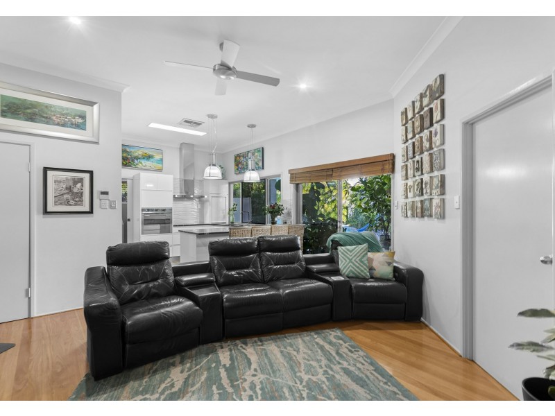 15 Thurston Street, Tingalpa QLD 4173