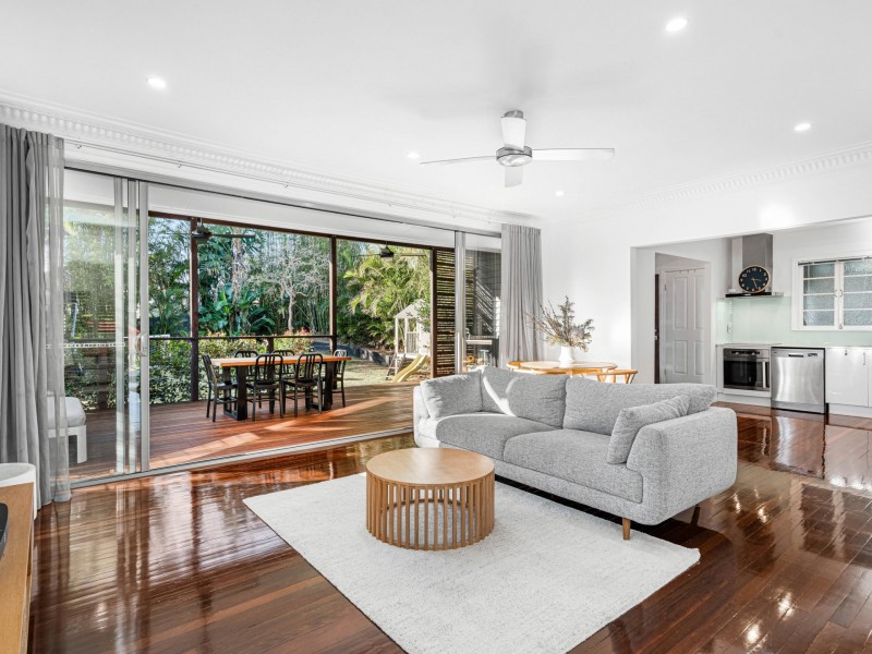 18 Goolara Street, Cannon Hill QLD 4170