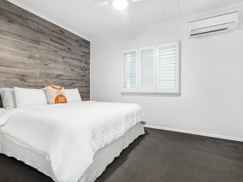 18 Goolara Street, Cannon Hill QLD 4170