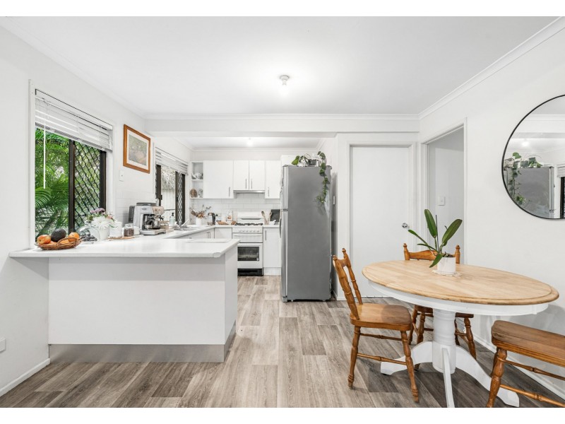 806 Wynnum Road, Cannon Hill QLD 4170