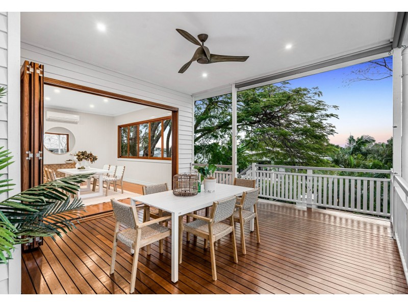 64 Shrapnel Road, Cannon Hill QLD 4170