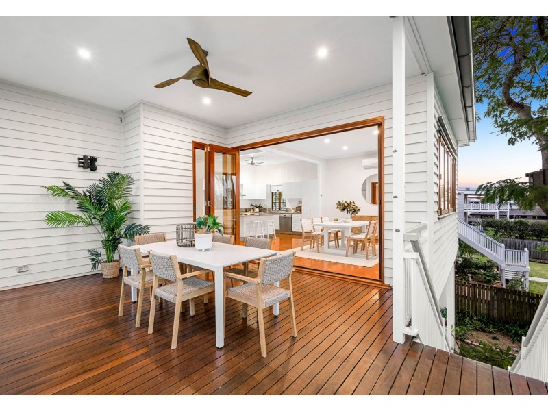 64 Shrapnel Road, Cannon Hill QLD 4170
