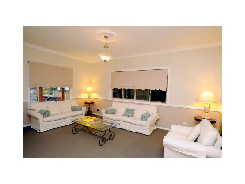 27 Grenade Street, Cannon Hill QLD 4170