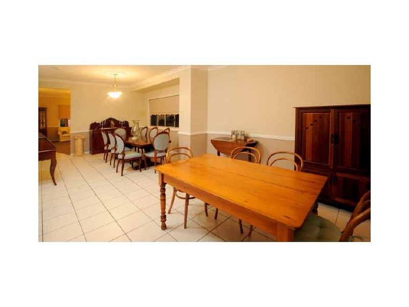 27 Grenade Street, Cannon Hill QLD 4170