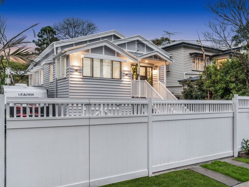 18 Pashen Street, Morningside QLD 4170