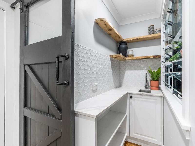 18 Pashen Street, Morningside QLD 4170