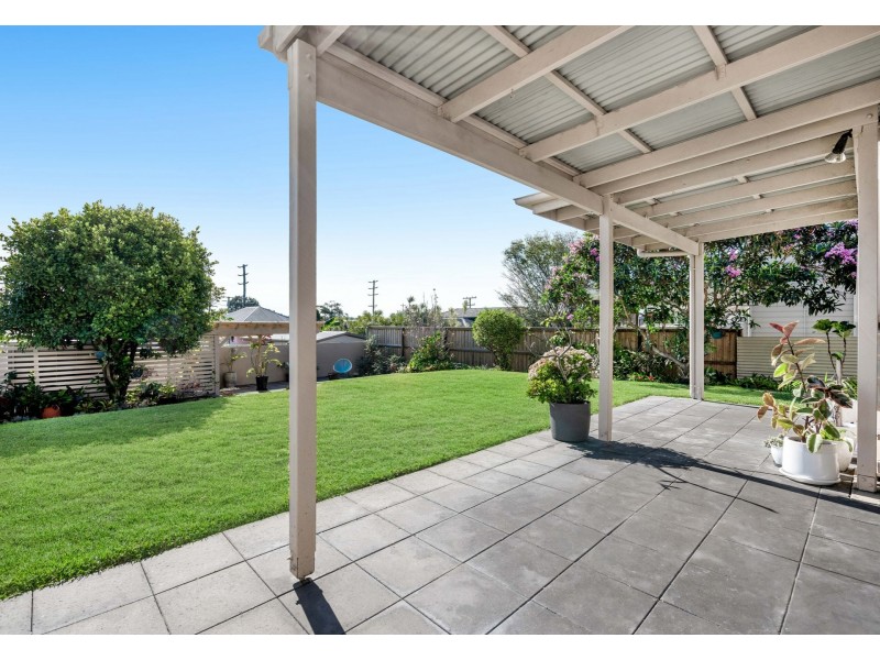 82 Shrapnel Road, Cannon Hill QLD 4170