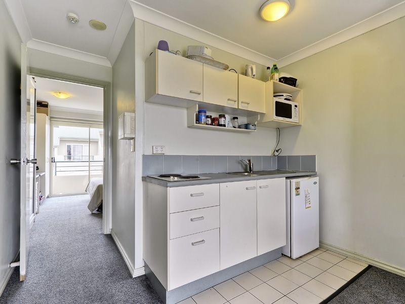 15/23 Edmondstone St, South Brisbane QLD 4101