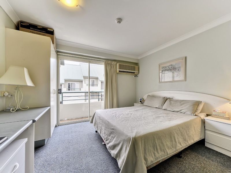 15/23 Edmondstone St, South Brisbane QLD 4101