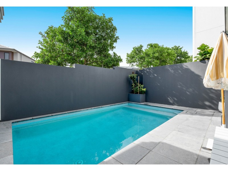 8 Ascort Street, Murarrie QLD 4172