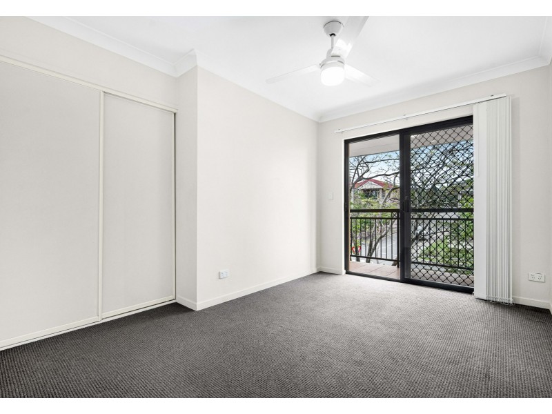 Unit 4/77 Belgrave Street, Morningside QLD 4170