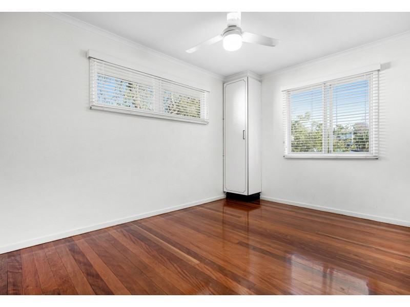 16 Chaplin Street, Stafford Heights QLD 4053