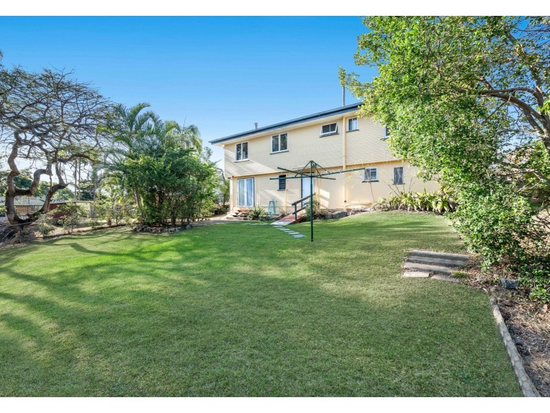 16 Chaplin Street, Stafford Heights QLD 4053