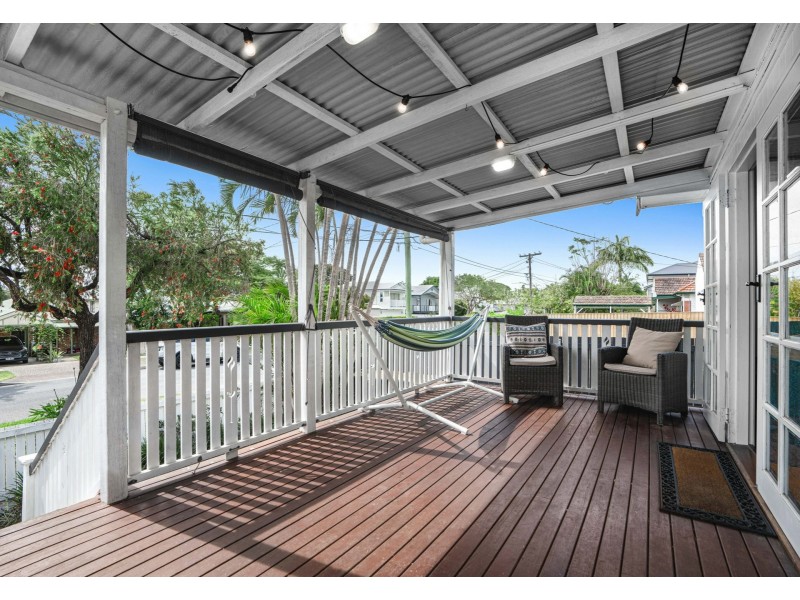 99 Shrapnel Road, Cannon Hill QLD 4170