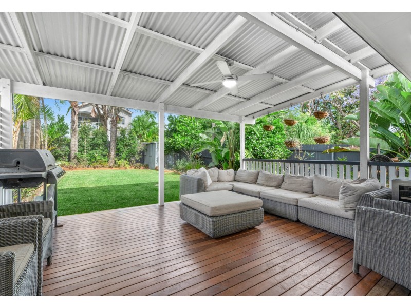 99 Shrapnel Road, Cannon Hill QLD 4170