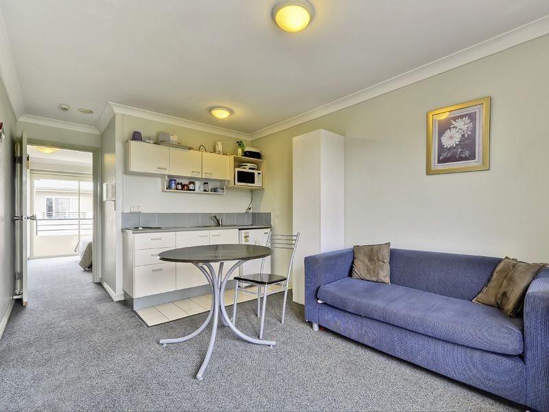 15/23 Edmondstone St, South Brisbane QLD 4101