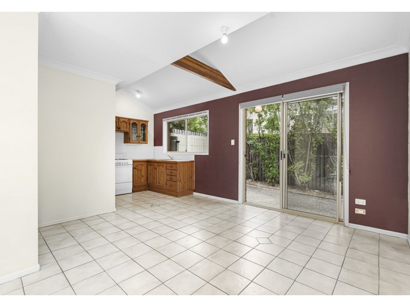 4/37 Moore Street, Morningside QLD 4170