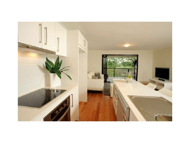 2-6/175 Norman Avenue, Norman Park QLD 4170