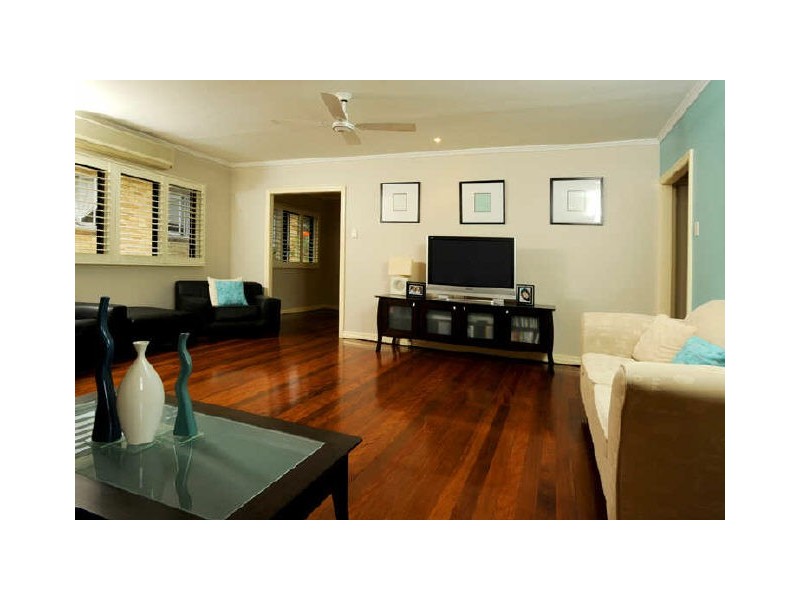 18 Narela Street, Cannon Hill QLD 4170