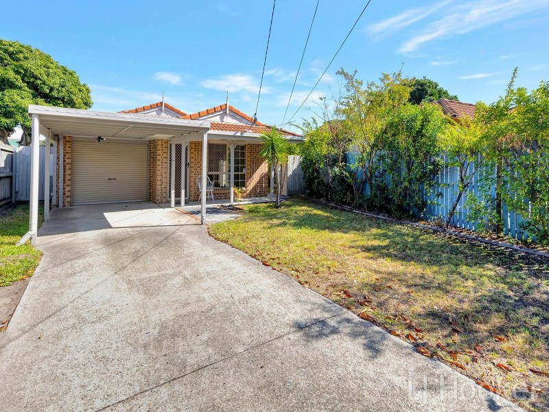 64 Gatling Road, Cannon Hill QLD 4170