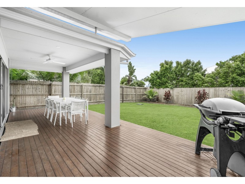 36 Shrapnel Road, Cannon Hill QLD 4170