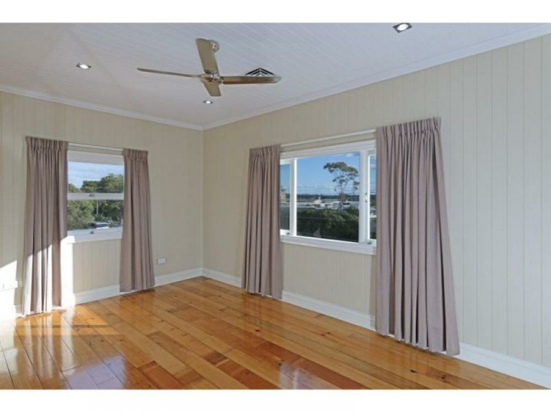 2/55 Raby Road, Coorparoo QLD 4151