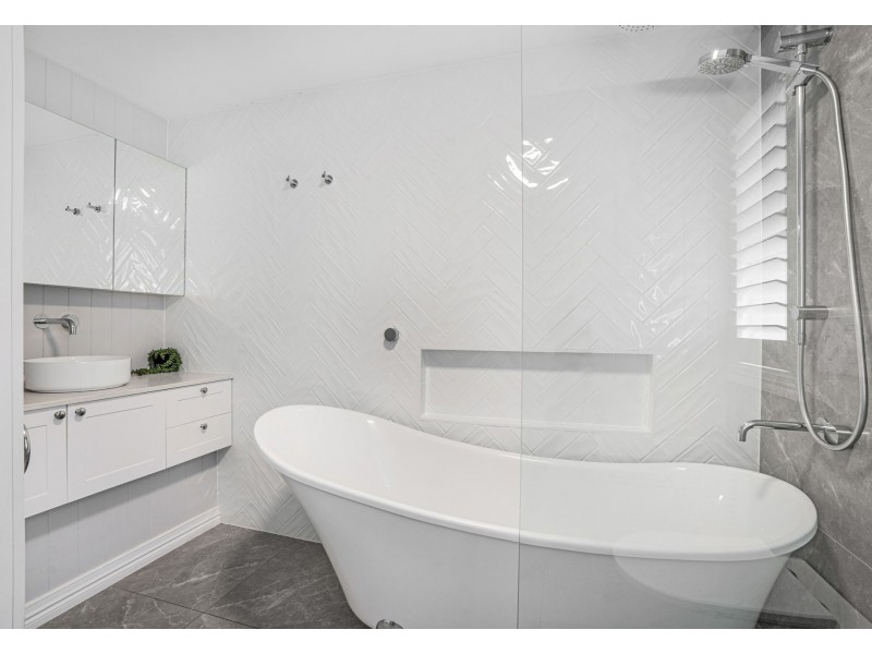 2/37 Buxton Street, Ascot QLD 4007