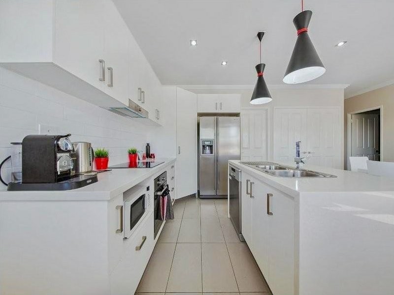 1/55 Raby Road, Coorparoo QLD 4151