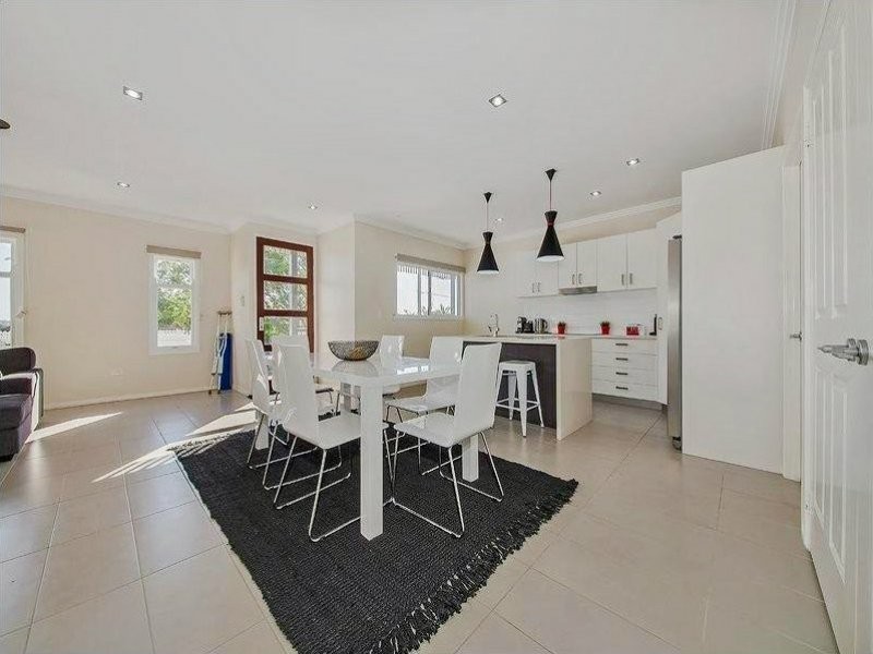 1/55 Raby Road, Coorparoo QLD 4151