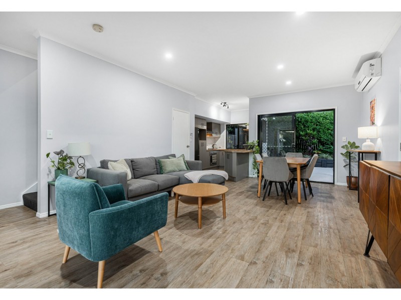 3/12 Somervell Street, Annerley QLD 4103