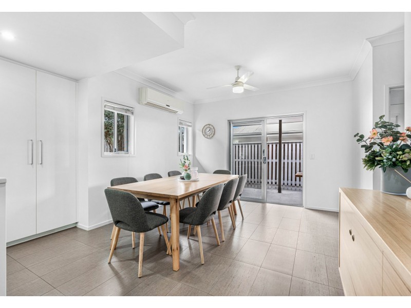 8/57 Moss Road, Wakerley QLD 4154