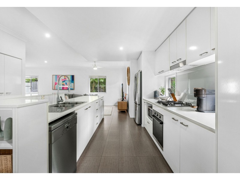 8/57 Moss Road, Wakerley QLD 4154