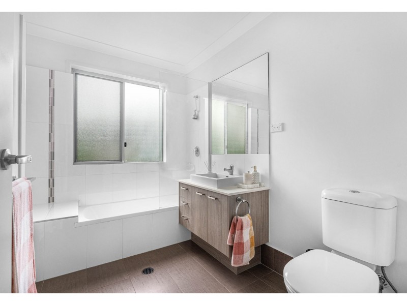 8/57 Moss Road, Wakerley QLD 4154