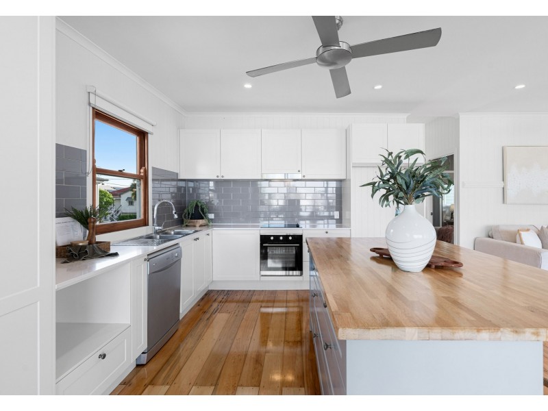 60 Keats Street, Cannon Hill QLD 4170