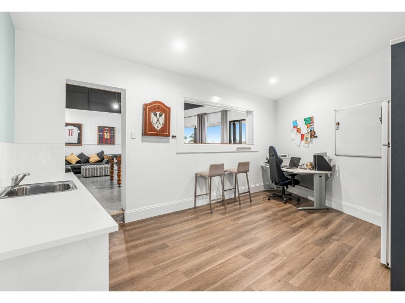 102 Railway Terrace, Murarrie QLD 4172