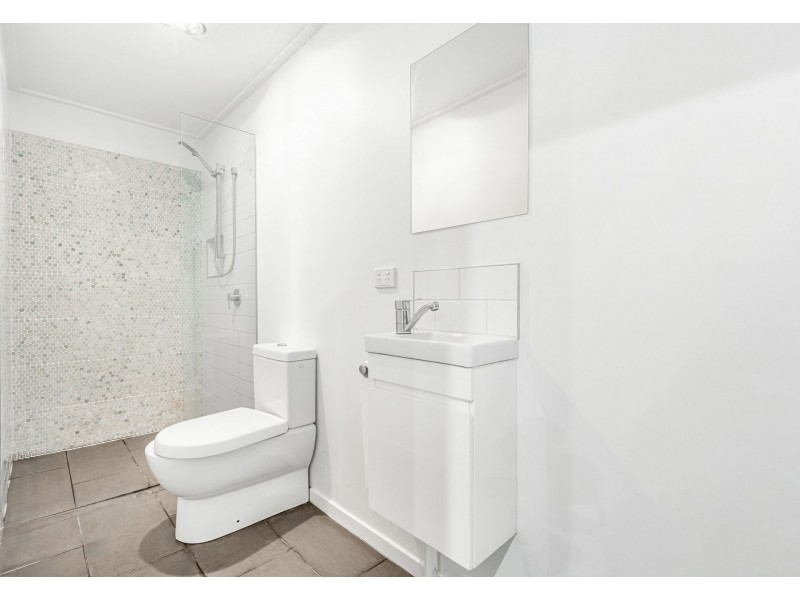 102 Railway Terrace, Murarrie QLD 4172