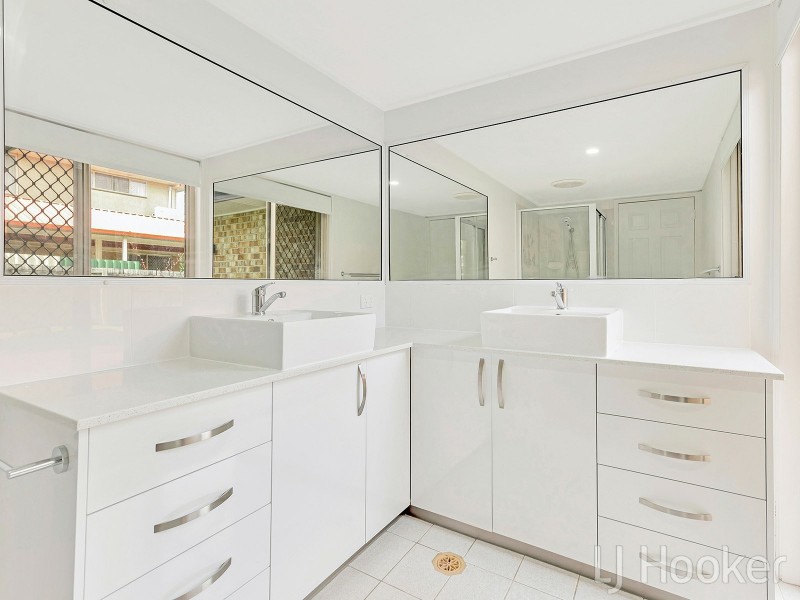 46 Casuarina Crescent, Calamvale QLD 4116