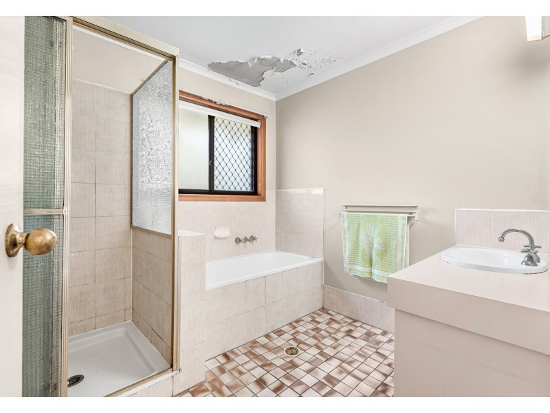 60 Sherborne Street, Carindale QLD 4152