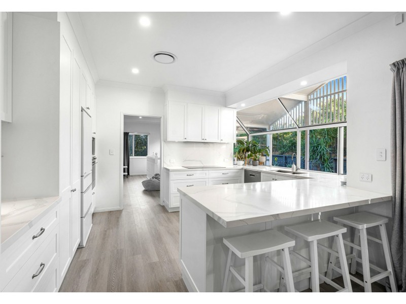 11 Leilani Court, Carina QLD 4152