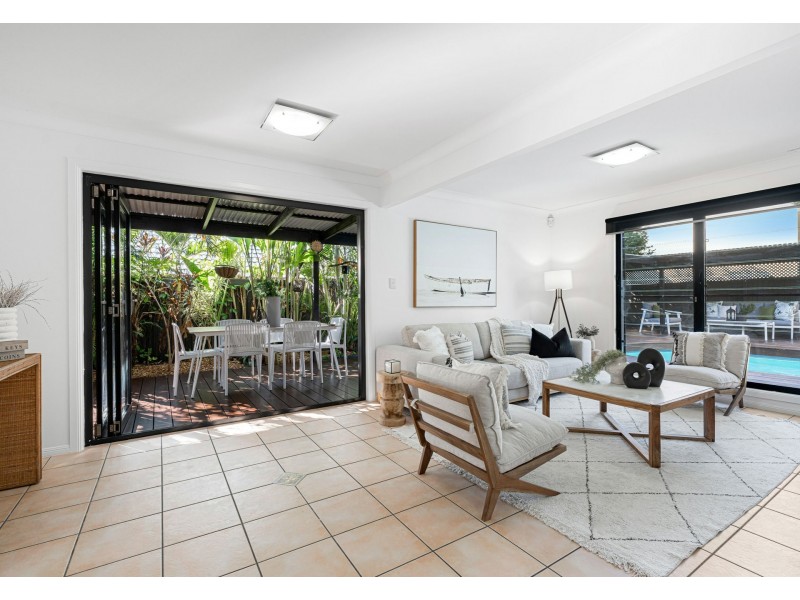 11 Brookwood Street, Murarrie QLD 4172