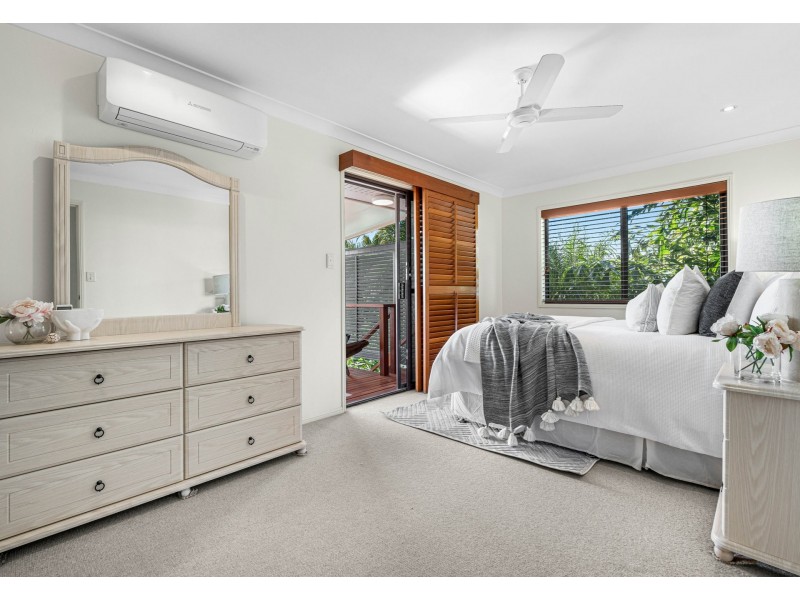 30 Kingfisher Cresent, Belmont QLD 4153