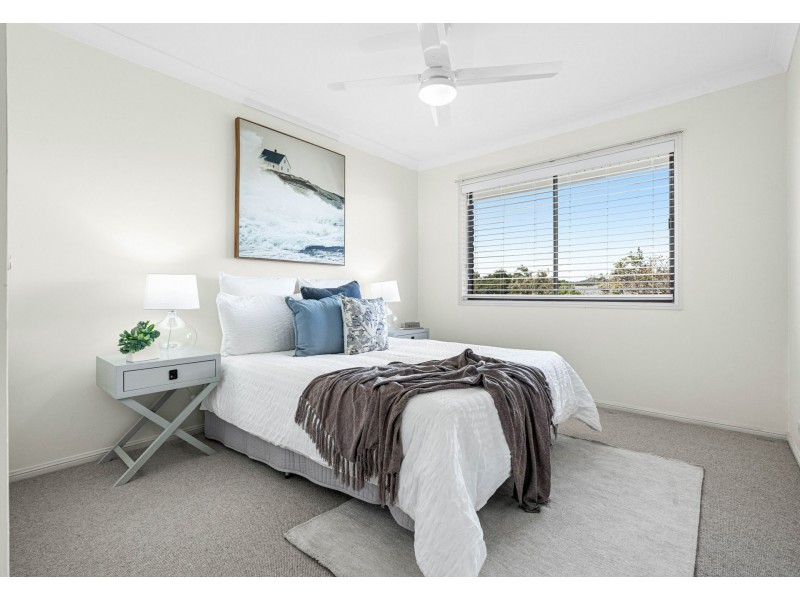 30 Kingfisher Cresent, Belmont QLD 4153