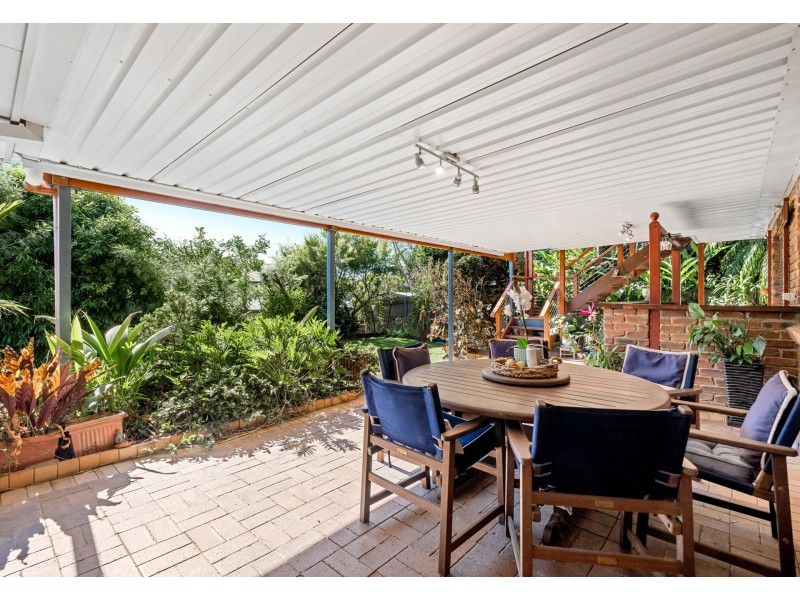 30 Kingfisher Cresent, Belmont QLD 4153