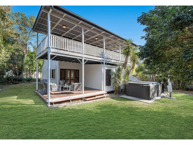 122 Erica Street, Cannon Hill QLD 4170