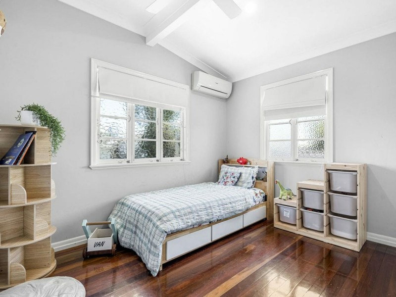 34 Railway Terrace, Murarrie QLD 4172