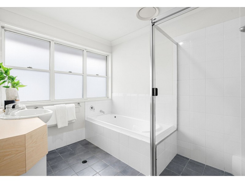 8 Tenterfield Street, Murarrie QLD 4172