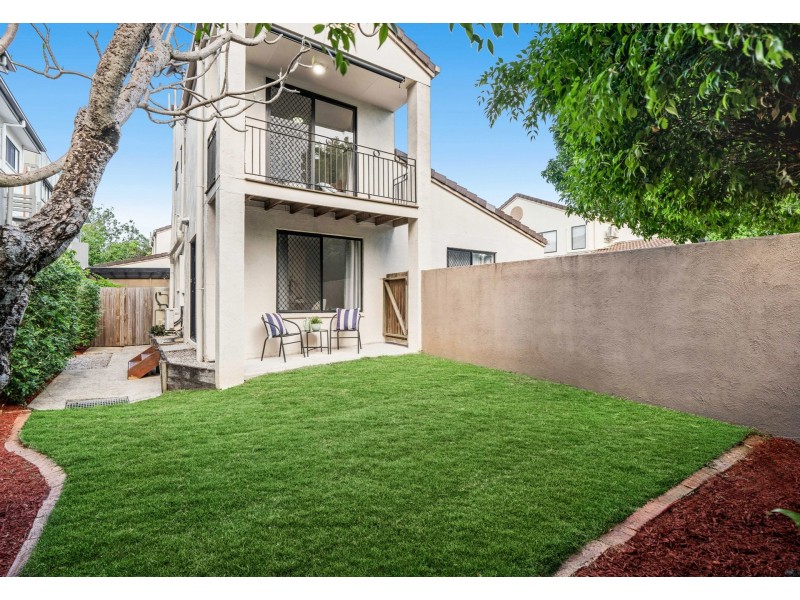 1/77 Bilyana Street, Balmoral QLD 4171