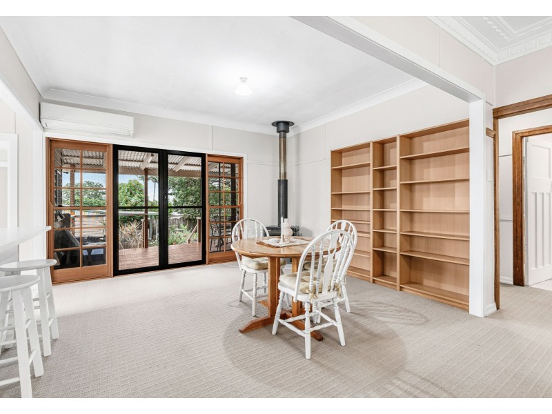 60 Sibley Road, Wynnum West QLD 4178