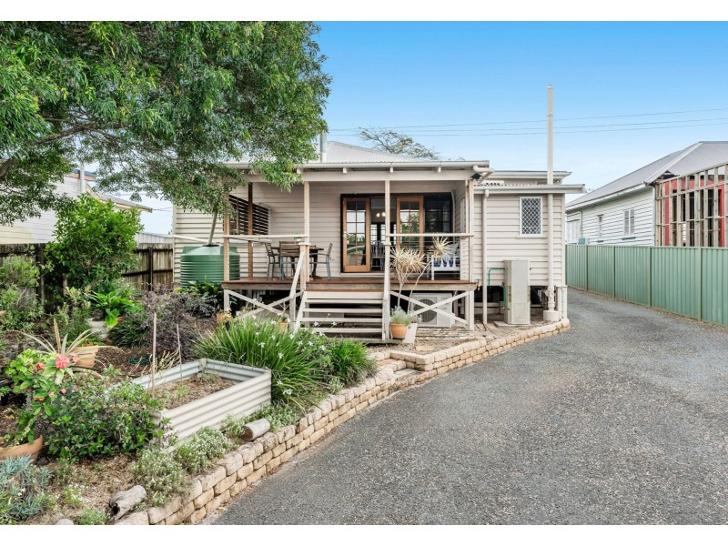 60 Sibley Road, Wynnum West QLD 4178